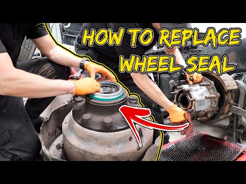 Видео: Как заменить уплотнитель колеса на полуприцепе/Утечка из уплотнительного кольца колеса/Установка ...