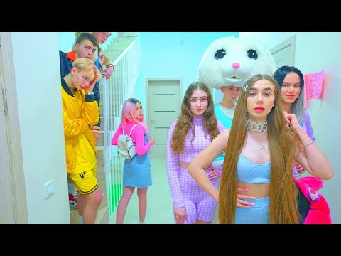 Видео: Дијана сазнала ко је издајник у тиму! | Нови дечак у Дијаниној школи!