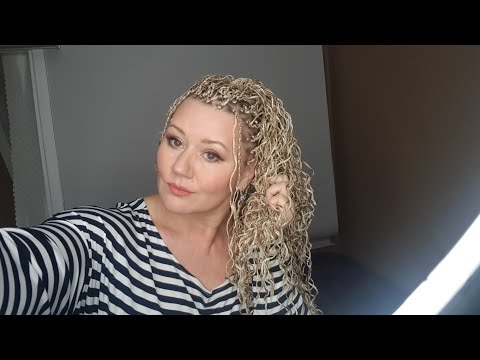 Видео: Косички Зизи себе на Новый год