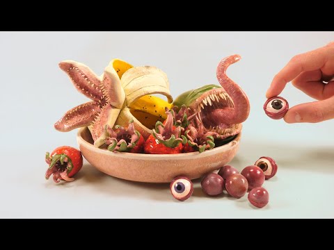 Видео: Я сделал самую проклятую вазу с фруктами в моей жизни.