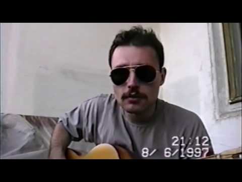 Видео: девушка с красивыми глазами