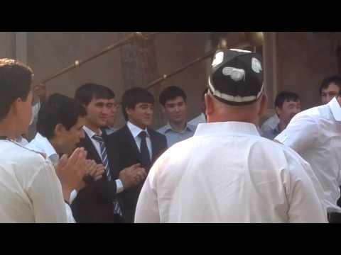 Видео: Посещение дома Невесты со стороны Жениха и его друзей.