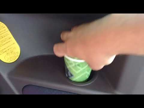 Видео: Бардачки и ниши в Toyota SPADE