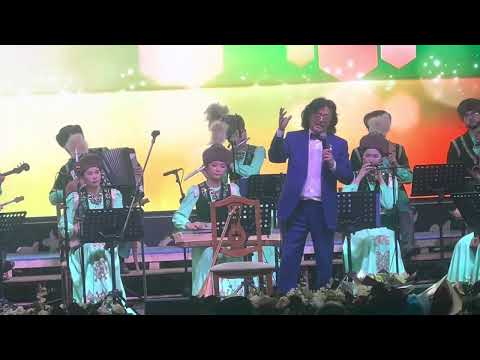 Видео: Секен Тұрысбек: "Ерке құсым", орындаған автор