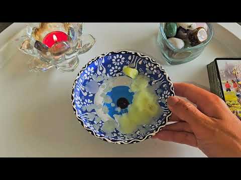 Видео: ВНЕЗАПНО ❗️С МИНУТЫ НА МИНУТУ ..🔥 гадание на воске.. чего ждать?