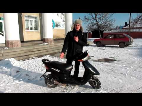 Видео: Suzuki Lets 2. Карманный Bandit. Обзор скутера.