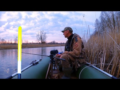 Видео: РЫБА ОДНА ЗА ОДНОЙ НА ПОПЛАВОК!!! Весенняя рыбалка 2025!