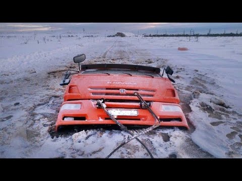 Видео: Бездорожье севера. Дальнобойщики севера на зимнике Якутии.