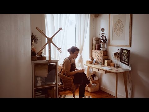 Видео: Экскурсия по студии: любимые инструменты и материалы для вязания дизайнера