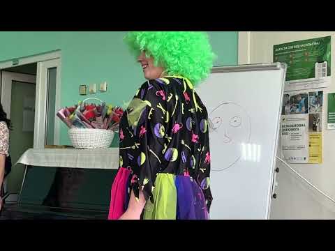 Видео: Свято Мамусь та Бабусь у садочку