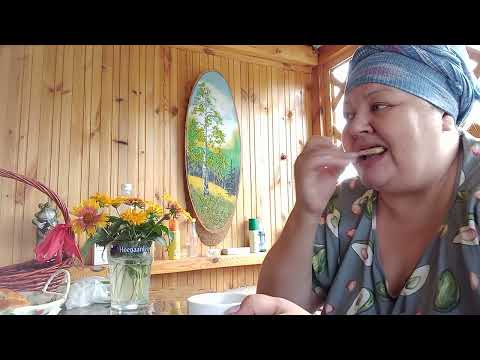 Видео: КОПТИМ САЛО на ДАЧЕ и СМАЧНО ДЕГУСТИРУЕМ/Перекусили и снова в ОГОРОД/Выходные на ДАЧЕ