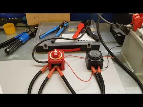 Видео: Сервисный акб на лодке/катере . Blue sea systems 7649