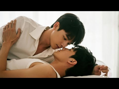 Видео: 【BL Movie】Зайдя в комнату, уке повален семе и целован до дрожи в ногах 🌈 #cp #kiss #movie #love