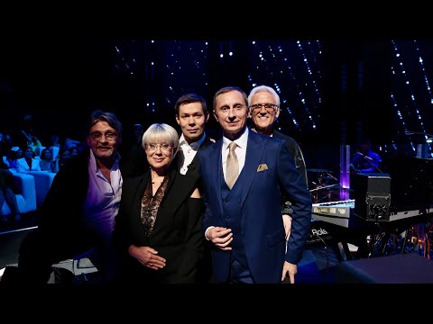 Видео: «ДВЕ ЗВЕЗДЫ. СЕМЕЙНЫЙ ПОДРЯД.» АЛЕКСАНДР ДОМОГАРОВ В ЖЮРИ ШОУ.