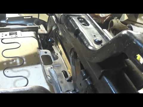 Видео: Перетянуть салон Infinity fx35 . часть 1.