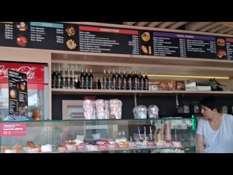 Видео: Неожиданная находка: где недорого поесть 🍔🌭🥗 в Киеве. Хеппи кейк