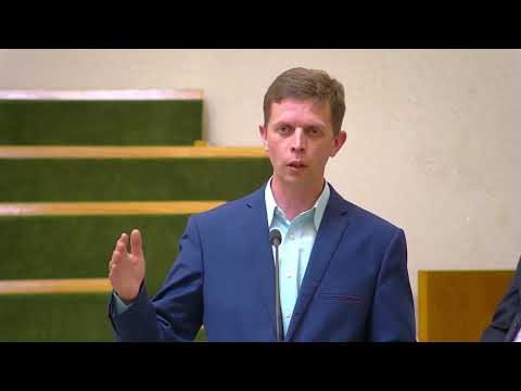 Видео: Влад Ширяев - Невозможно служить двум господам - проповедь