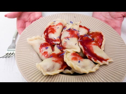 Видео: ВАРЕНИКИ З ВИШНЕЮ ТА ДУЖЕ СМАЧНИМ СОУСОМ