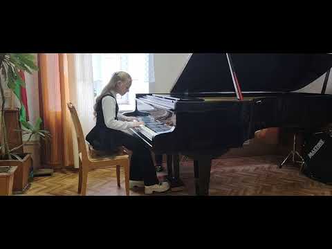 Видео: исп. Коржева Ульяна 6 класс (11лет). Э. Григ "Поэтическая картинка" соч. 3 №1