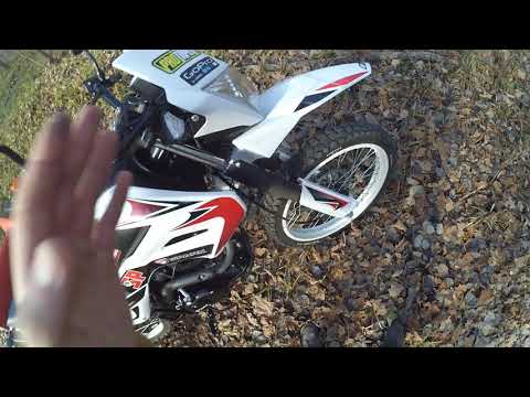 Видео: Обзор китайского эндуро Spark SP200D-1