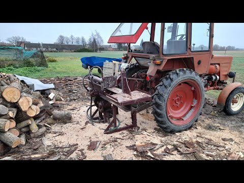Видео: Колим дрова с самодельным дровоколом.