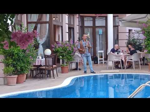 Видео: БОЛЕРО Слънчев Бряг под звуците на саксофон. BOLERO Sunny Beach to the sounds of a saxophone.