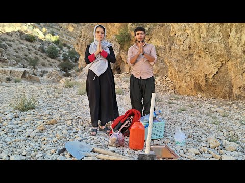 Видео: 🏔️ «Спасение на высоте: чудо оператора для двух влюблённых, потерявших дом!»