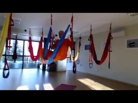 Видео: Въздушна йога