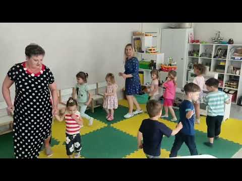 Видео: Музично-ритмічна гра «Веселий потяг»для дітей раннього та молодшого дошкільного віку