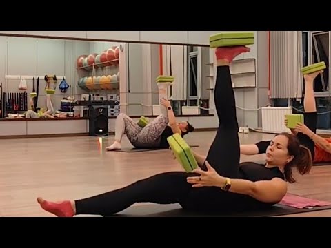 Видео: Отличная тренировка на все тело с блоками для йоги. 