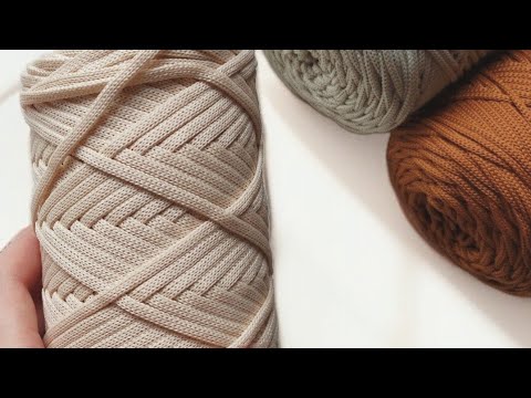 Видео: Глаза разбегаются от обилия цветов! Идеальный шнур для вязания сумочек! #изшнура #сумкакрючком