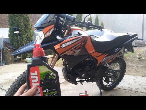 Видео: Замена масла на мотоцикле Shineray xy250gy 6b. Или как ПРАВИЛЬНО заменить масло. Мото  Лайфхак.