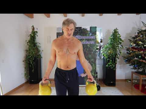 Видео: Упражнения с гирей для здоровых плеч.