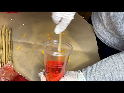 Видео: КАК ПОКРАСИТЬ ШИШКИ.Чем красить шишки.Покраска шишек ОМБРЕ.Окраска шишек