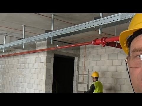Видео: Сварщик по жизни.на стройке в Грузии  в прямом эфире!