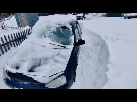 Видео: Лада Калина 2007 года за 80000 рублей утонувшая в снегу