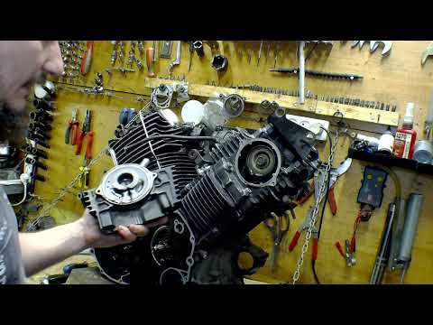Видео: Разбор двигателя Yamaha XVS 1100 Dragstar ч2