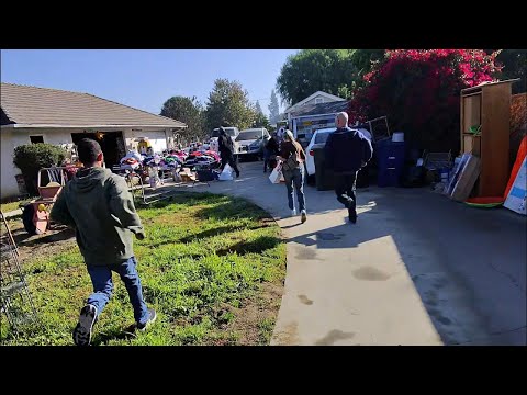 Видео: Они бегут за товарами на Estate Sales, а я спокойно зарабатываю $30,000 на eBay 💼