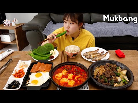 Видео: Mukbang | Приготовление и употребление домашней еды в корейском стиле. Тушеное мясо сундубу