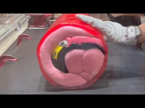 Видео: как сделать розовые конфеты в виде животных