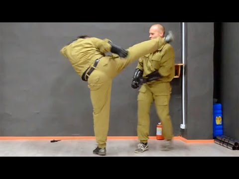 Видео: Спирали – ключ к управлению противником. Пластунский рукопашный бой, система боя Леонид Полежаев.