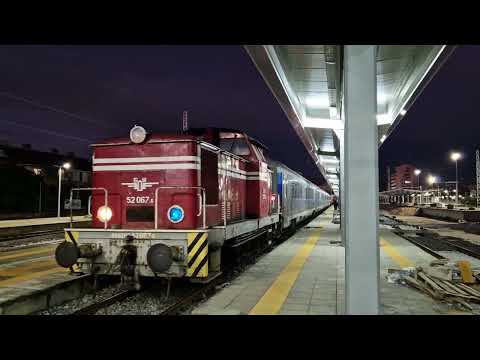 Видео: БВ 8612 Пристига на централна гара Пловдив.  Направена е маневра и заминава със същия локомотив.