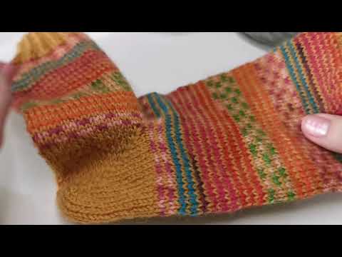 Видео: Вяжем носки методом Хеликс. Подробный МК.