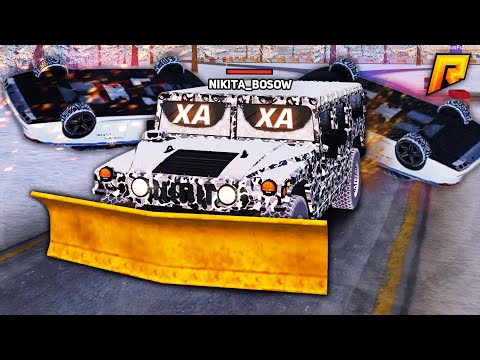 Видео: ТРОЛЛИНГ ПОЛИЦИИ НА БРОНИВИКЕ С КОВШОМ?! УГАР на РАДМИР (HASSLE ONLINE)