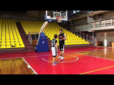 Видео: Мастер класс с центровым БК "Автодор" Кириллом Фесенко