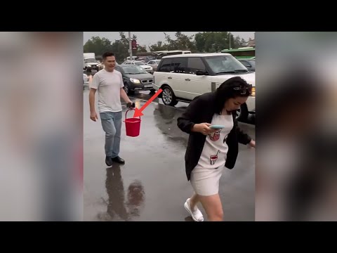 Видео: Қыздың үстіне шелекпен су төкті😱. Руслан Амир