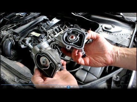 Видео: Замена термостата двигателя на Mercedes Benz E Class W211 2,2 Мерседес Бенц 2008 года