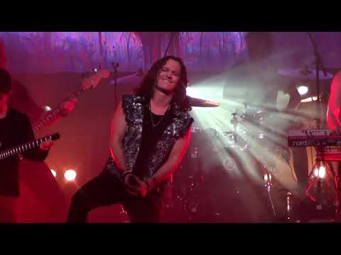 Видео: Евгений Егоров -сольный концерт 09.10.22 в Санкт-Петербурге (6)  (Too Much Love Will Kill You.Queen)