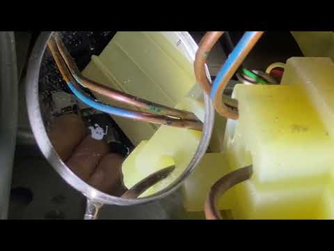 Видео: Холодильник BEKO не морозит, утечка фреона.