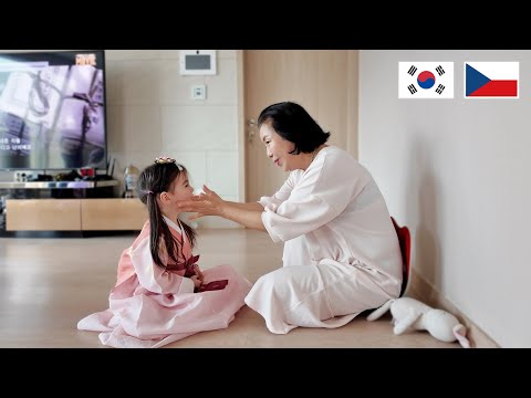 Видео: Трехлетняя Сохи навестила бабушку, чтобы поздравить ее с Новым годом по лунному календарю 🐲